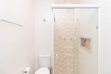 Casa à venda com 131m², 3 quartos e 2 vagasBanheiro da Suíte 2