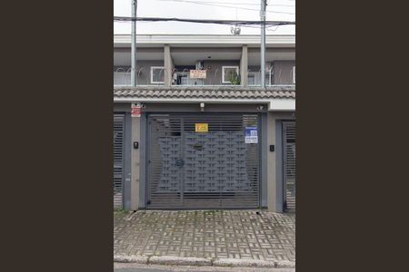 Casa à venda com 131m², 3 quartos e 2 vagasFachada