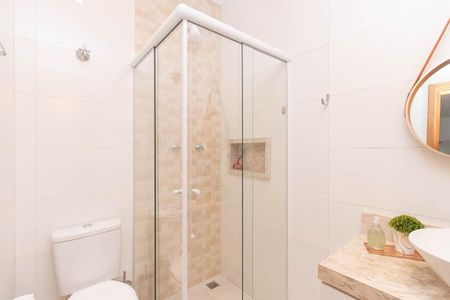 Casa à venda com 131m², 3 quartos e 2 vagasBanheiro da Suíte 2