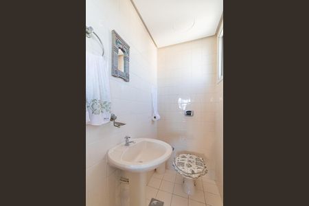 Apartamento à venda com 200m², 3 quartos e 2 vagasLavabo