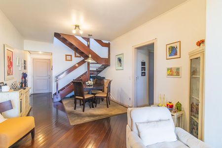 Apartamento à venda com 200m², 3 quartos e 2 vagasSala