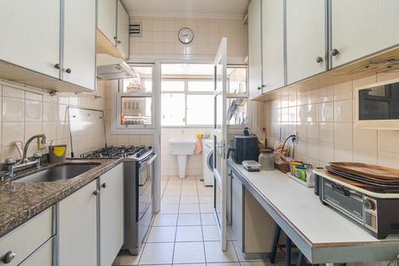 Apartamento à venda com 200m², 3 quartos e 2 vagasCozinha