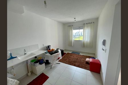 Apartamento para alugar com 32m², 2 quartos e sem vaga Apartamento para alugar com 32m², 2 quartos e sem vagaCozinha e Área de Serviço