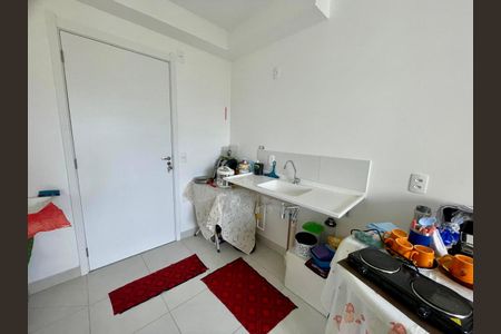 Apartamento para alugar com 32m², 2 quartos e sem vaga Apartamento para alugar com 32m², 2 quartos e sem vagaCozinha e Área de Serviço