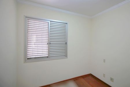 Apartamento à venda com 114m², 4 quartos e 2 vagasQuarto 1