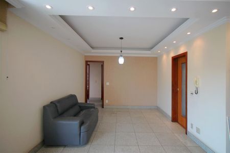 Apartamento à venda com 114m², 4 quartos e 2 vagasSala