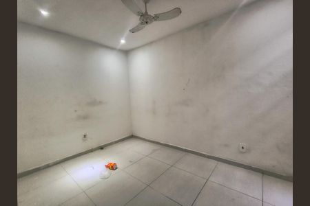 Quarto de apartamento para alugar com 1 quarto, 50m² em Vargem Pequena, Rio de Janeiro