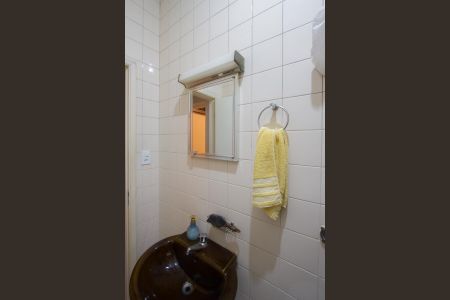 Casa à venda com 90m², 2 quartos e 5 vagasBanheiro 2