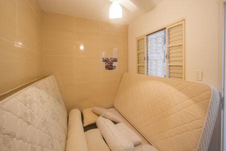 Casa à venda com 90m², 2 quartos e 5 vagasQuarto de Serviço