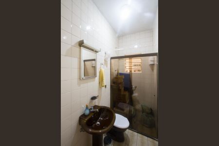 Casa à venda com 90m², 2 quartos e 5 vagasBanheiro 2