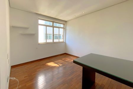 Apartamento para alugar com 2 quartos, 83m² em Anchieta, Belo Horizonte