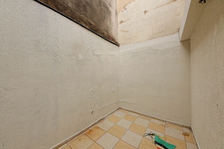 Casa à venda com 300m², 2 quartos e 2 vagasQuintal
