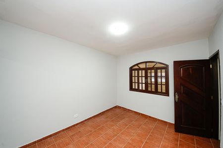 Casa à venda com 300m², 2 quartos e 2 vagasSala