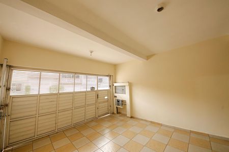 Casa à venda com 300m², 2 quartos e 2 vagasGaragem