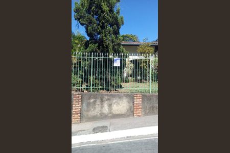 Casa à venda com 200m², 4 quartos e 2 vagasplaca instalada 06/08/2025 GANU-81