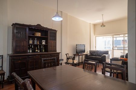 Apartamento à venda com 97m², 2 quartos e sem vagaSala