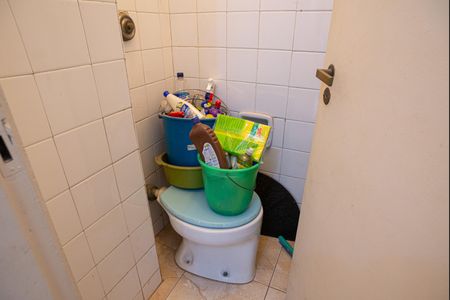 Apartamento à venda com 97m², 2 quartos e sem vagaBanheiro de Serviço