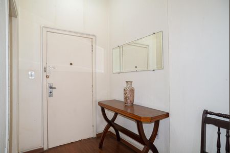 Apartamento à venda com 97m², 2 quartos e sem vagaSala