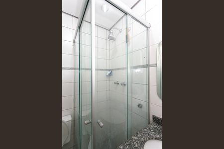 Apartamento à venda com 100m², 2 quartos e 2 vagas Apartamento à venda com 100m², 2 quartos e 2 vagasBanheiro da Suíte 1