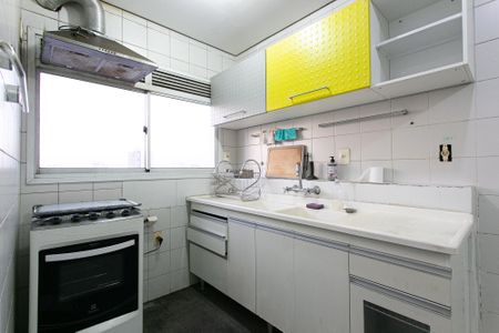 Apartamento à venda com 100m², 2 quartos e 2 vagas Apartamento à venda com 100m², 2 quartos e 2 vagasCozinha