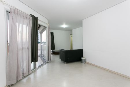 Apartamento à venda com 100m², 2 quartos e 2 vagas Apartamento à venda com 100m², 2 quartos e 2 vagasSala