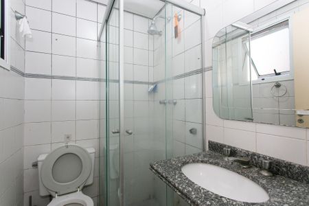 Apartamento à venda com 100m², 2 quartos e 2 vagas Apartamento à venda com 100m², 2 quartos e 2 vagasBanheiro da Suíte 1