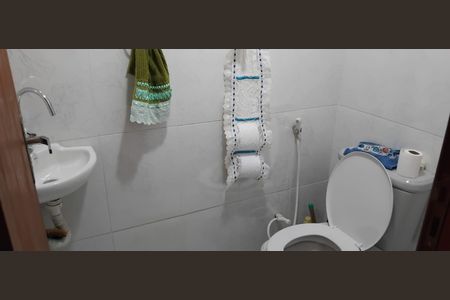 Banheiro 1 de casa à venda com 2 quartos, 122m² em Benfica, Rio de Janeiro