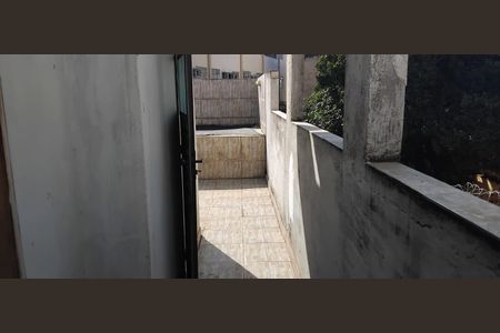 Casa à venda com 122m², 2 quartos e 1 vagaQuintal