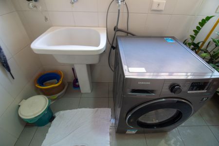 Apartamento para alugar com 100m², 3 quartos e 2 vagas Apartamento para alugar com 100m², 3 quartos e 2 vagasÁrea de Serviço