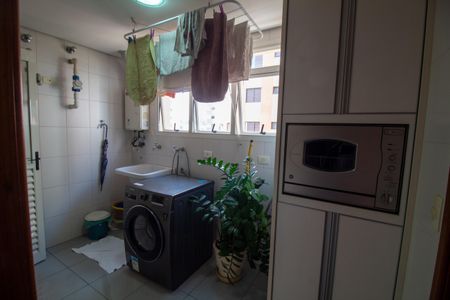 Apartamento para alugar com 100m², 3 quartos e 2 vagas Apartamento para alugar com 100m², 3 quartos e 2 vagasÁrea de Serviço