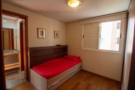 Apartamento para alugar com 100m², 3 quartos e 2 vagas Apartamento para alugar com 100m², 3 quartos e 2 vagasQuarto 2