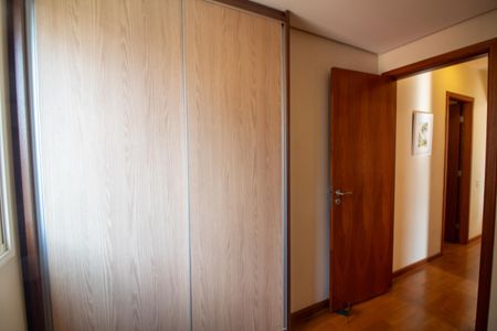 Apartamento para alugar com 100m², 3 quartos e 2 vagas Apartamento para alugar com 100m², 3 quartos e 2 vagasQuarto 2