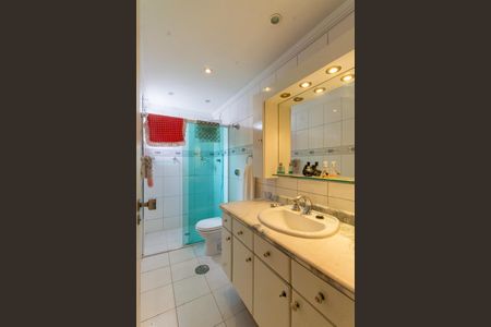 Apartamento à venda com 78m², 2 quartos e 1 vaga Apartamento à venda com 78m², 2 quartos e 1 vagaBanheiro