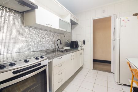 Apartamento à venda com 84m², 3 quartos e 2 vagasCozinha