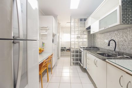 Apartamento à venda com 84m², 3 quartos e 2 vagasCozinha