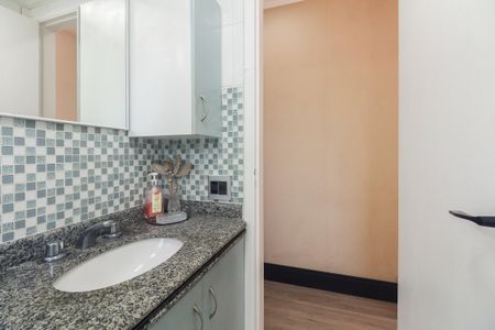 Apartamento à venda com 84m², 3 quartos e 2 vagasBanheiro da Suíte