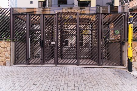 Apartamento à venda com 230m², 4 quartos e 4 vagas Apartamento à venda com 230m², 4 quartos e 4 vagasFachada