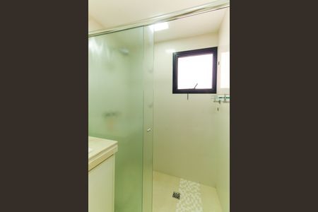 Apartamento à venda com 230m², 4 quartos e 4 vagas Apartamento à venda com 230m², 4 quartos e 4 vagasBanheiro da Suíte 1