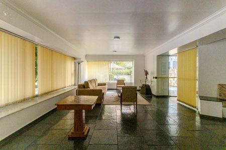 Apartamento à venda com 62m², 2 quartos e 1 vagaHall Social