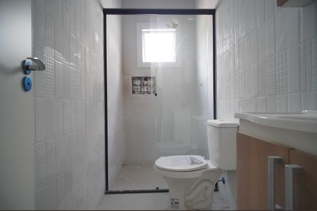 Banheiro de apartamento para alugar com 1 quarto, 24m² em Santa Teresa, São Leopoldo