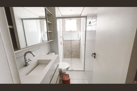 Apartamento à venda com 62m², 2 quartos e 2 vagas Apartamento à venda com 62m², 2 quartos e 2 vagasBanheiro
