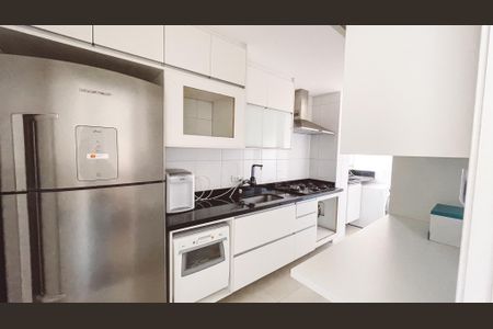 Apartamento à venda com 62m², 2 quartos e 2 vagas Apartamento à venda com 62m², 2 quartos e 2 vagasCozinha
