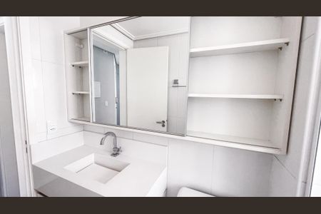 Apartamento à venda com 62m², 2 quartos e 2 vagas Apartamento à venda com 62m², 2 quartos e 2 vagasBanheiro