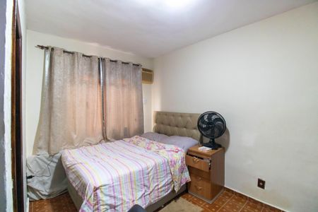 Casa à venda com 99m², 3 quartos e 2 vagasSuíte