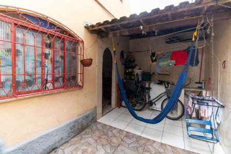 Casa à venda com 99m², 3 quartos e 2 vagasÁrea de Serviço