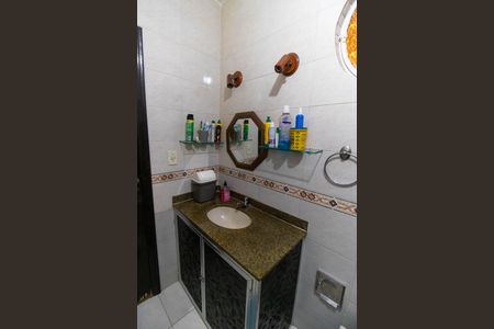 Casa à venda com 99m², 3 quartos e 2 vagasBanheiro Social