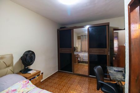 Casa à venda com 99m², 3 quartos e 2 vagasSuíte