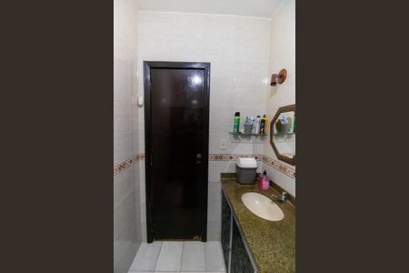 Casa à venda com 99m², 3 quartos e 2 vagasBanheiro Social