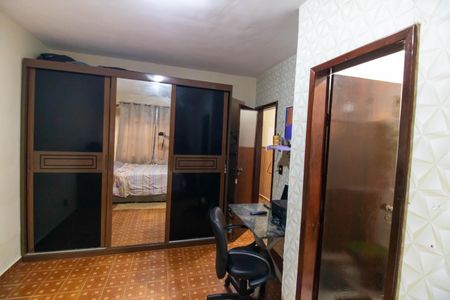 Casa à venda com 99m², 3 quartos e 2 vagasSuíte