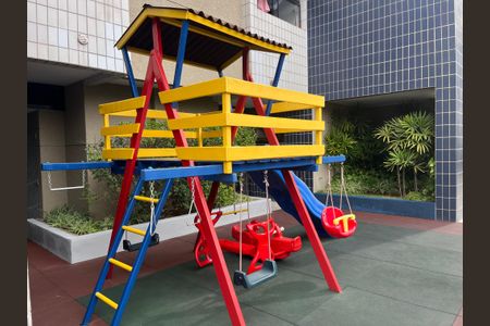 Apartamento à venda com 110m², 3 quartos e 2 vagasÁrea comum - Playground